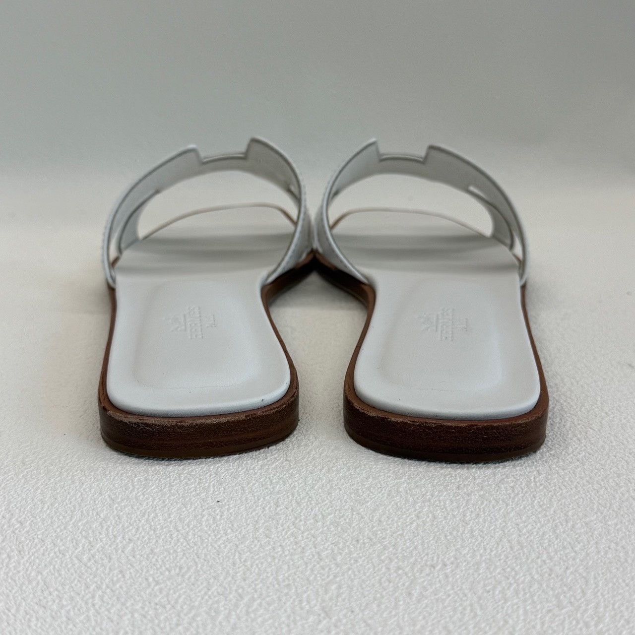 Hermes Hermes White Sandals us_6-5 Women Size US 6.5 / IT 36.5 - 5 Thumbnail