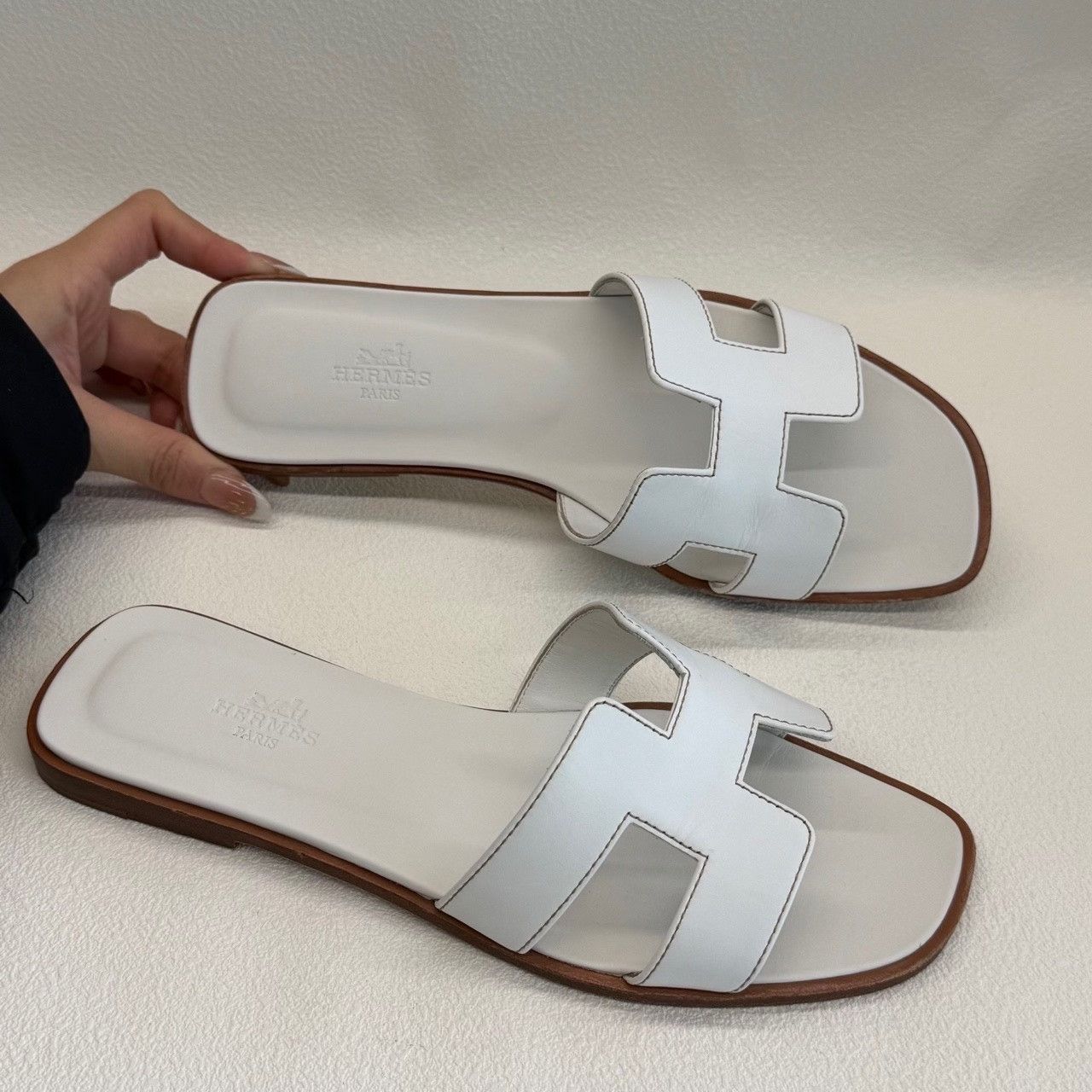 Hermes Hermes White Sandals us_6-5 Women Size US 6.5 / IT 36.5 - 9 Thumbnail