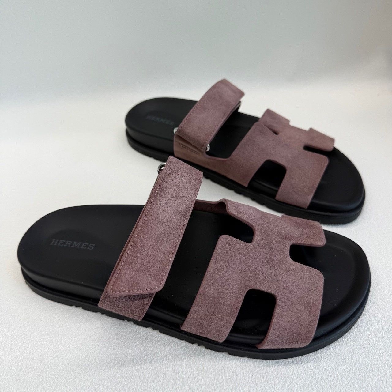 Hermes Hermes Leather Pink Sandals us_8-5 Women Size US 8.5 / IT 38.5 - 4 Thumbnail