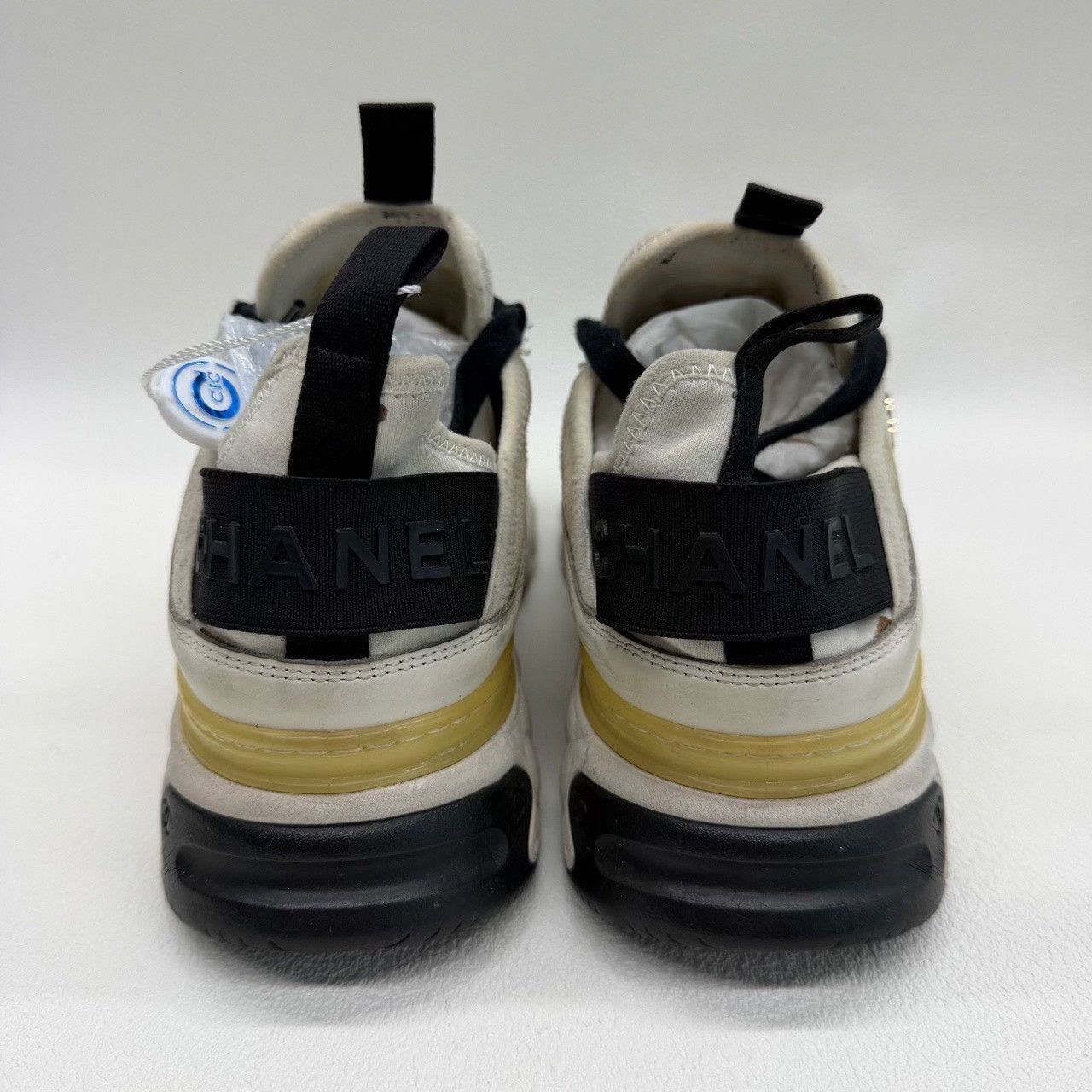 Chanel Chanel Leather White Lowtop Sneakers us_6-5 Women Size US 6.5 / IT 36.5 - 4 Thumbnail