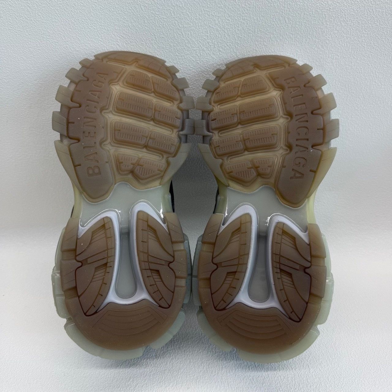 Balenciaga Balenciaga Clear White Lowtop Sneakers 7.5 Men Size US 7.5 / EU 40-41 - 5 Thumbnail
