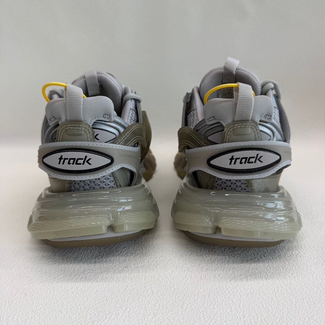 Balenciaga Balenciaga Clear White Lowtop Sneakers 7.5 Men Size US 7.5 / EU 40-41 - 4 Thumbnail