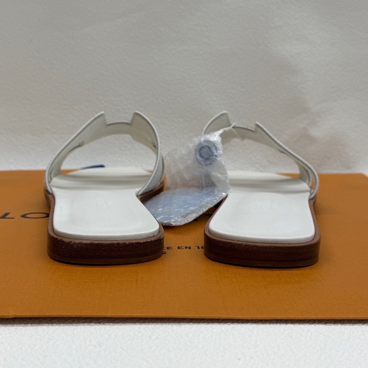 Hermes Hermes White Sandals us_8-5 Women Size US 8.5 / IT 38.5 - 4 Thumbnail