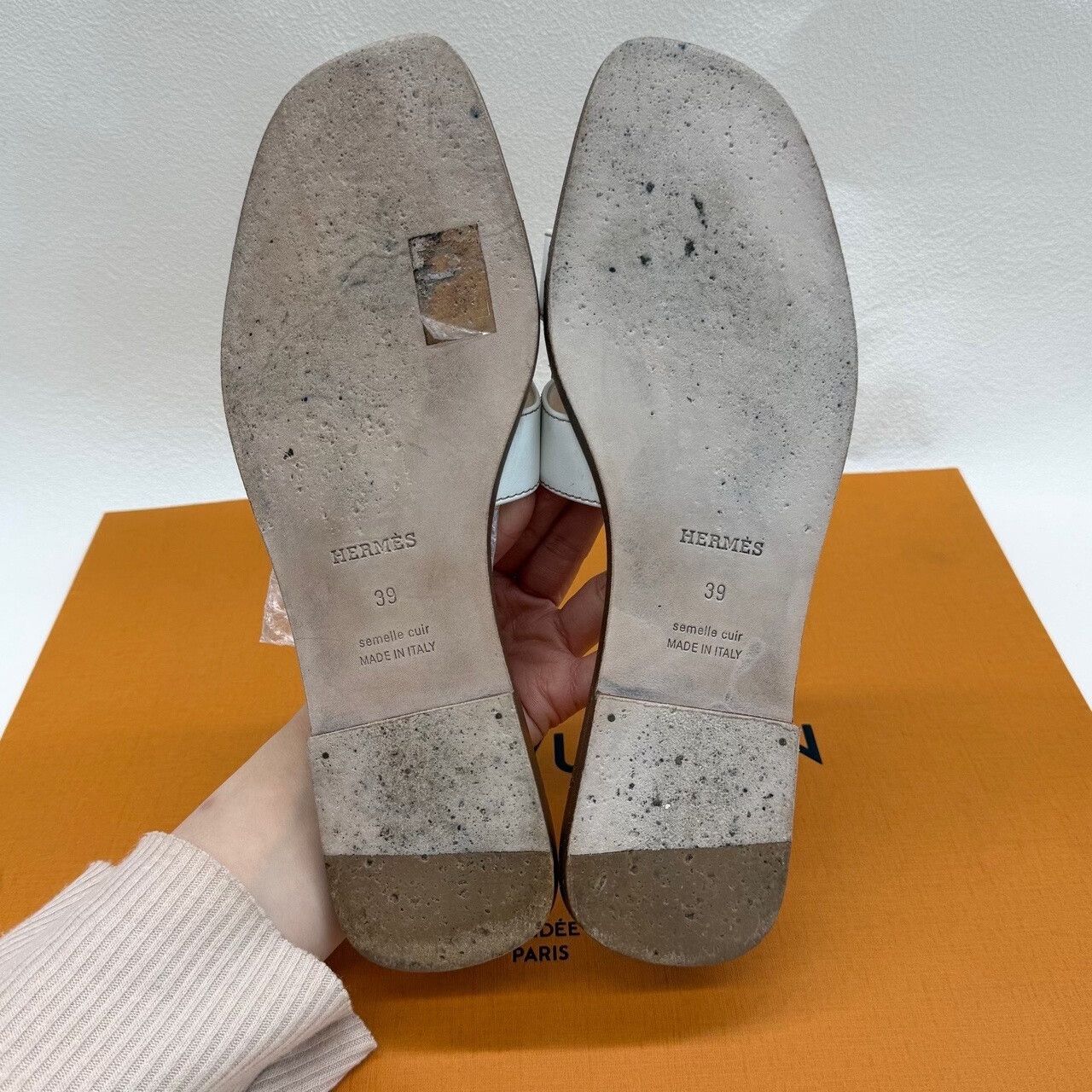 Hermes Hermes White Sandals us_8-5 Women Size US 8.5 / IT 38.5 - 6 Thumbnail