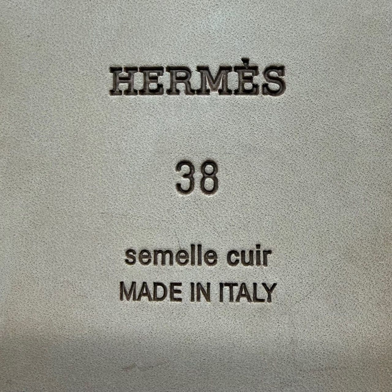 Hermes Hermes White Sandals us_7-5 Women Size US 7.5 / IT 37.5 - 6 Thumbnail