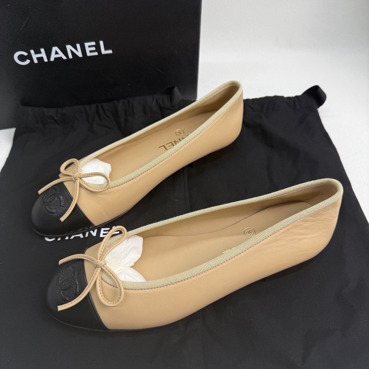 Chanel Chanel Black Lowtop Sneakers us_6 Women Size US 6 / IT 36 - 2 Thumbnail