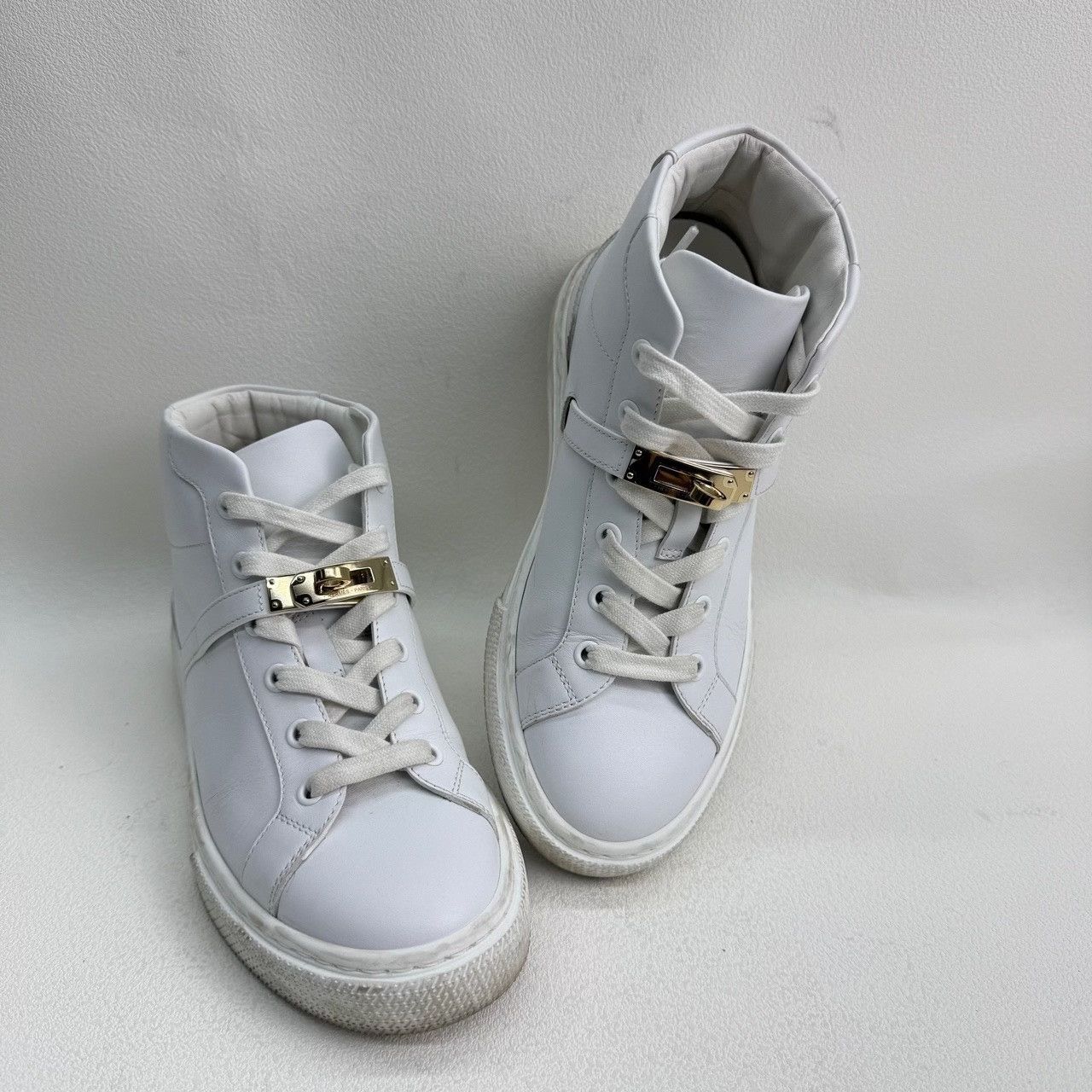 Hermes Hermes Casual White Hitop Sneakers us_6 Women Size US 6 / IT 36 - 8 Thumbnail