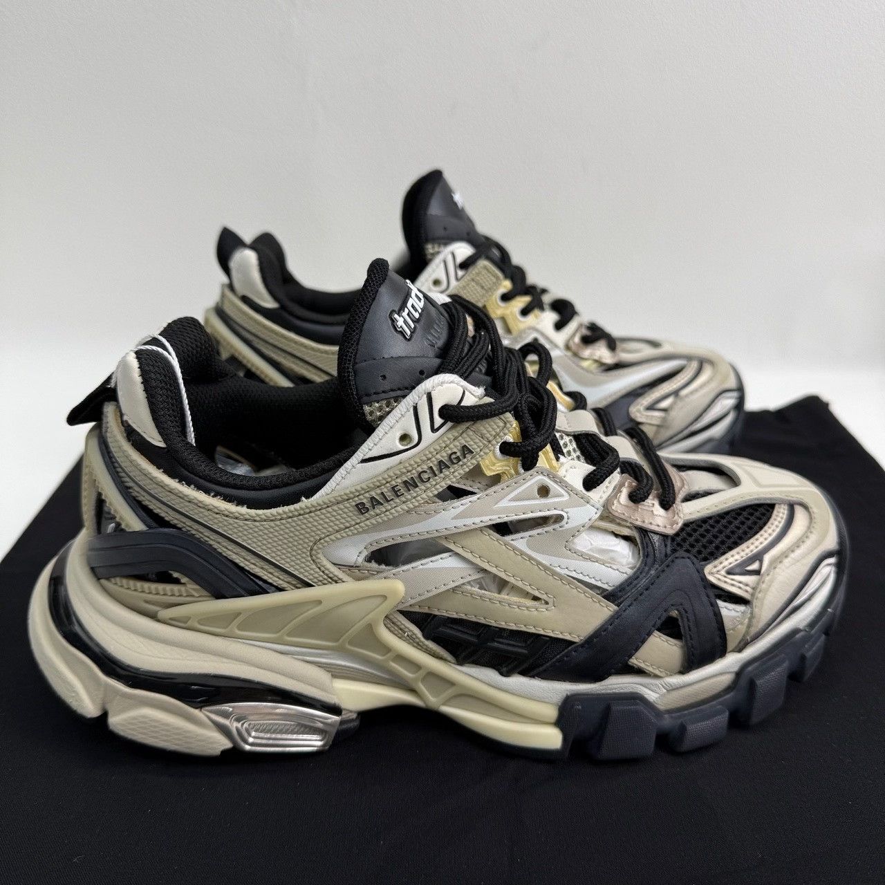Balenciaga Balenciaga Multi Lowtop Sneakers us_6 Women Size US 6 / IT 36 - 4 Thumbnail