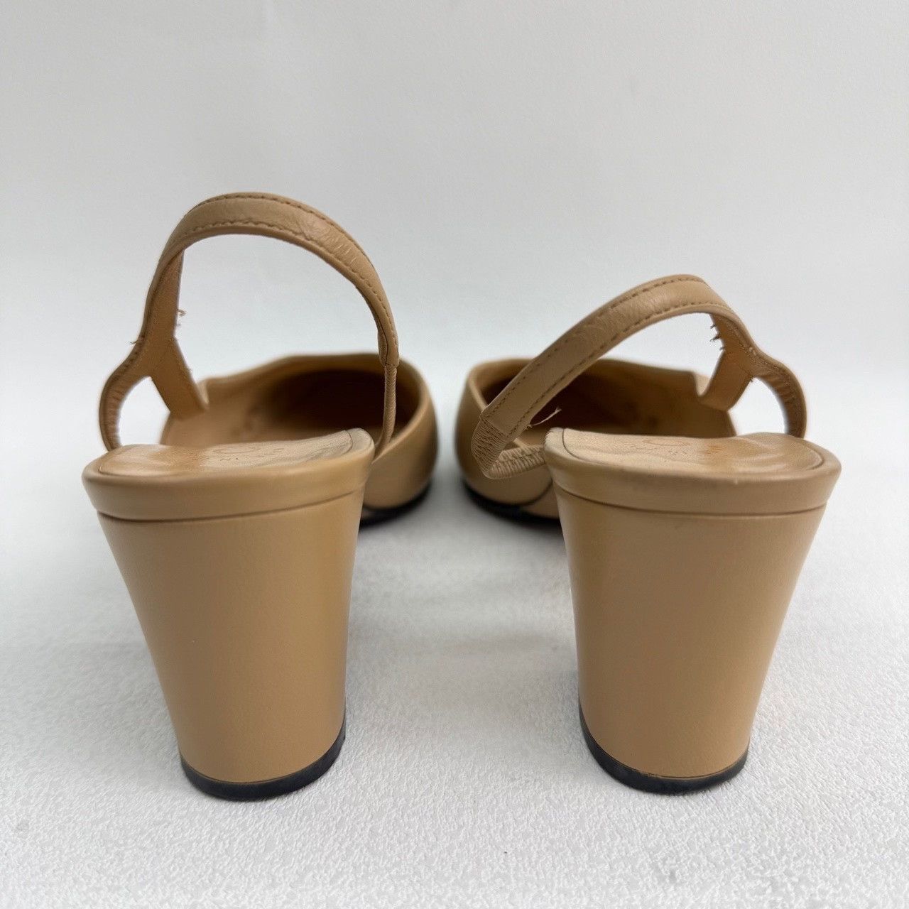 Chanel Chanel Beige Sandals us_6 Women Size US 6 / IT 36 - 5 Thumbnail