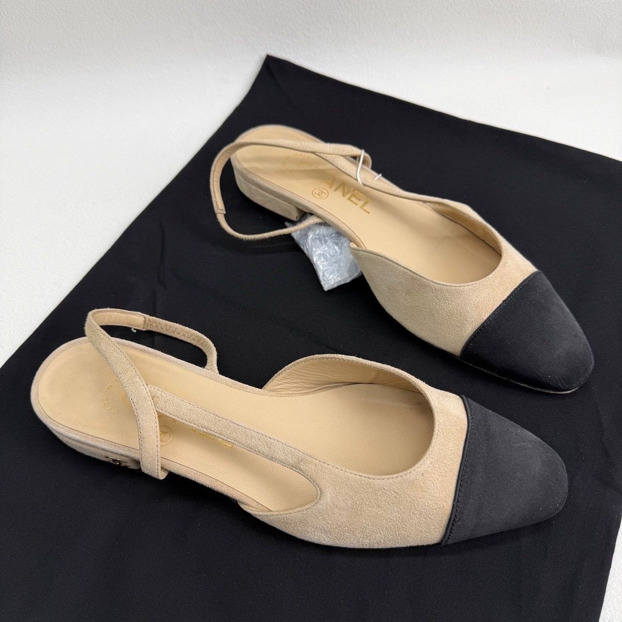 Chanel Chanel Black Sandals us_5 Women Size US 5 / IT 35 - 3 Thumbnail