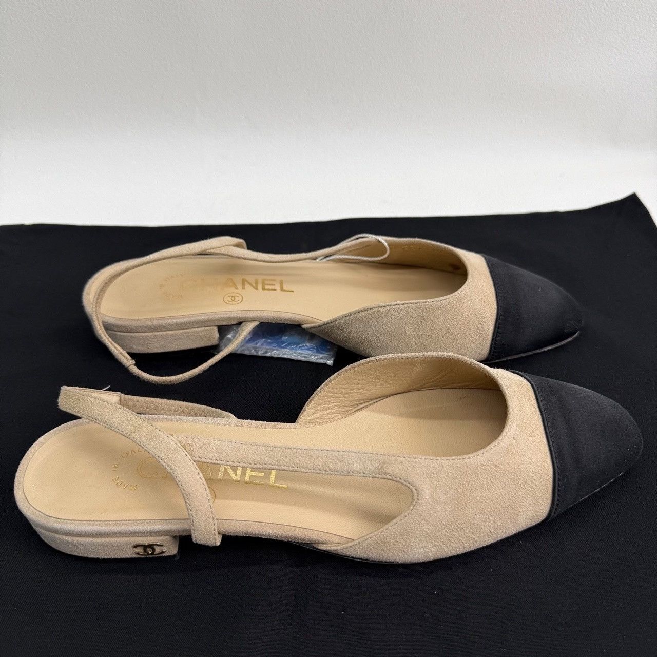 Chanel Chanel Black Sandals us_5 Women Size US 5 / IT 35 - 4 Thumbnail