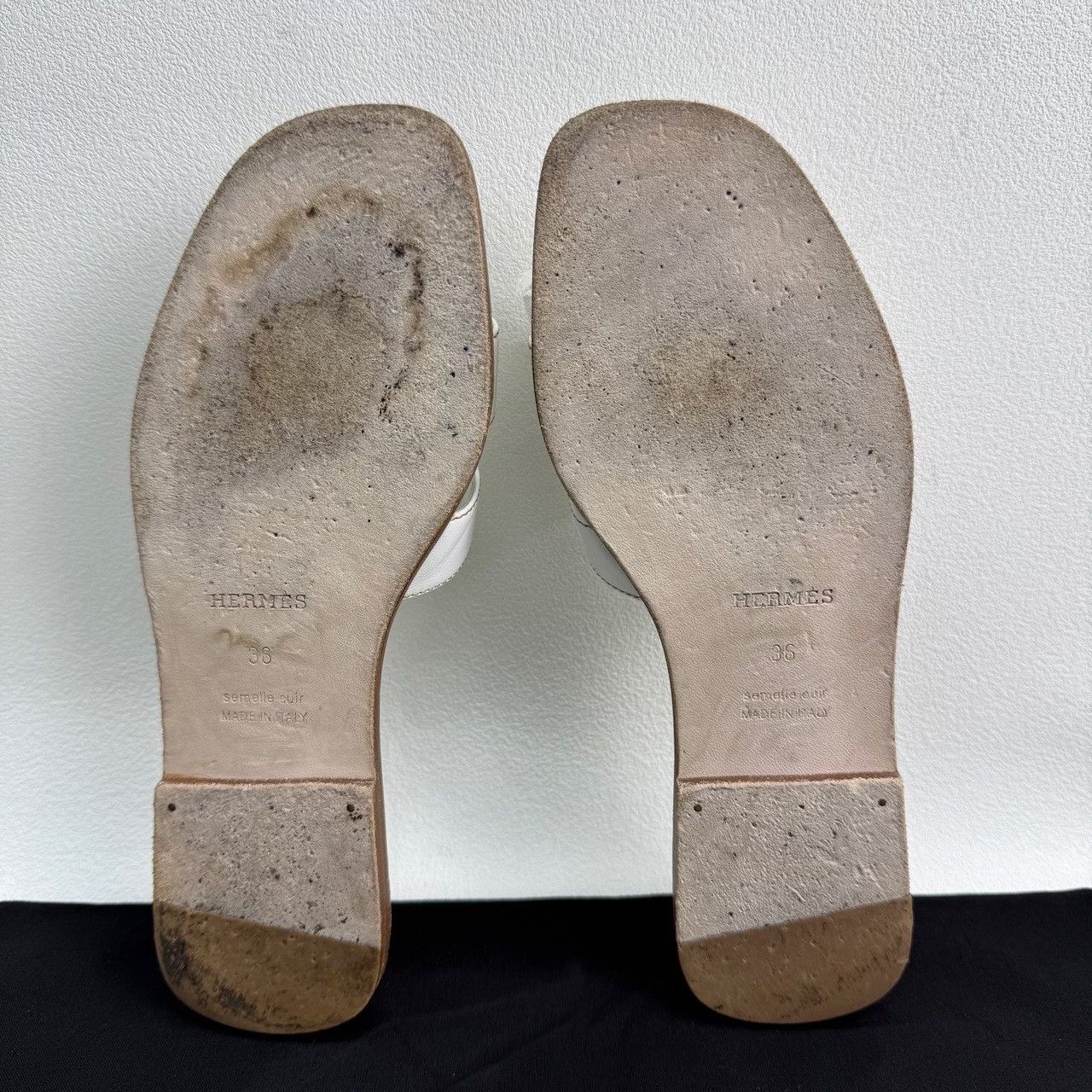 Hermes Hermes White Sandals us_6 Women Size US 6 / IT 36 - 6 Thumbnail