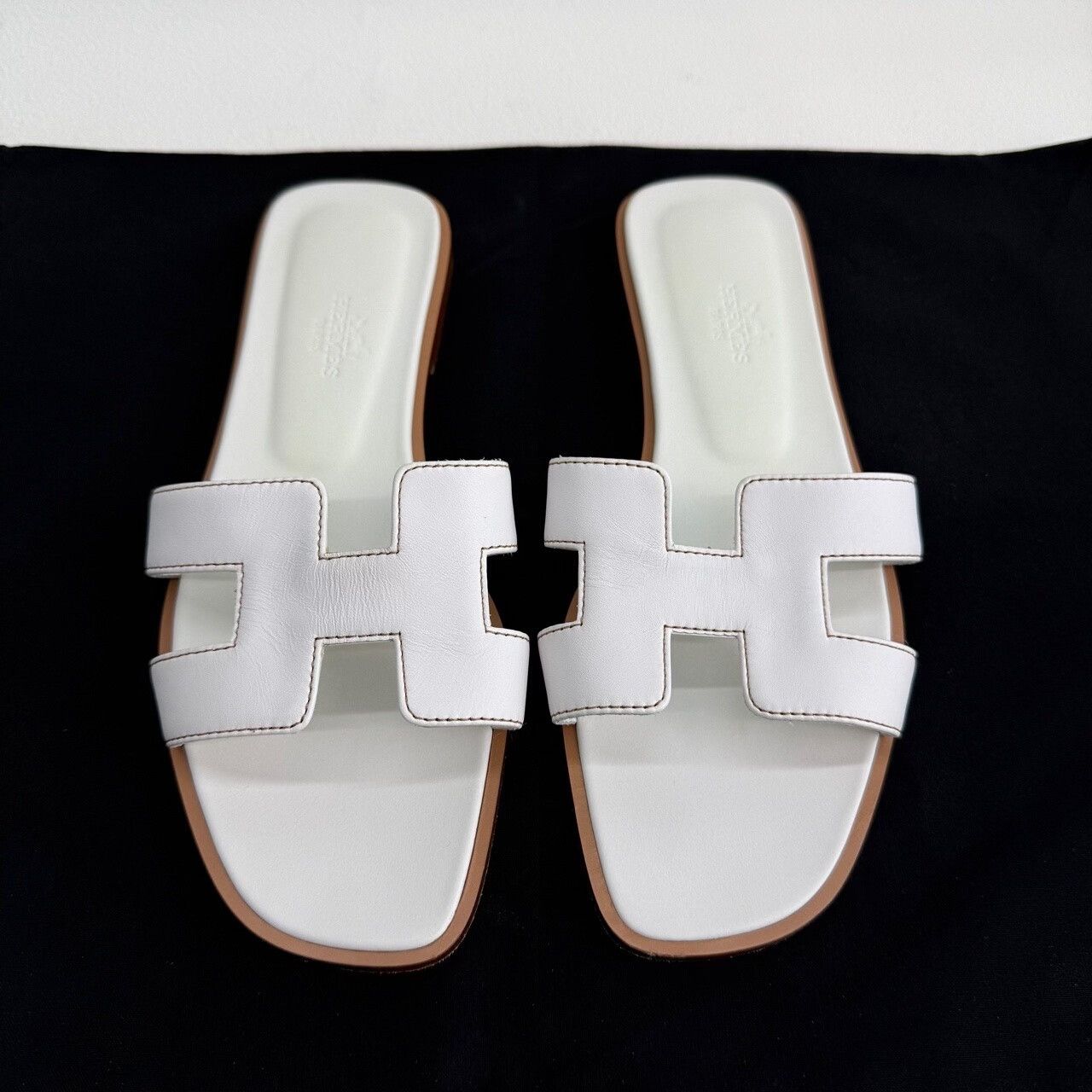 Hermes Hermes White Sandals us_6 Women Size US 6 / IT 36 - 2 Thumbnail