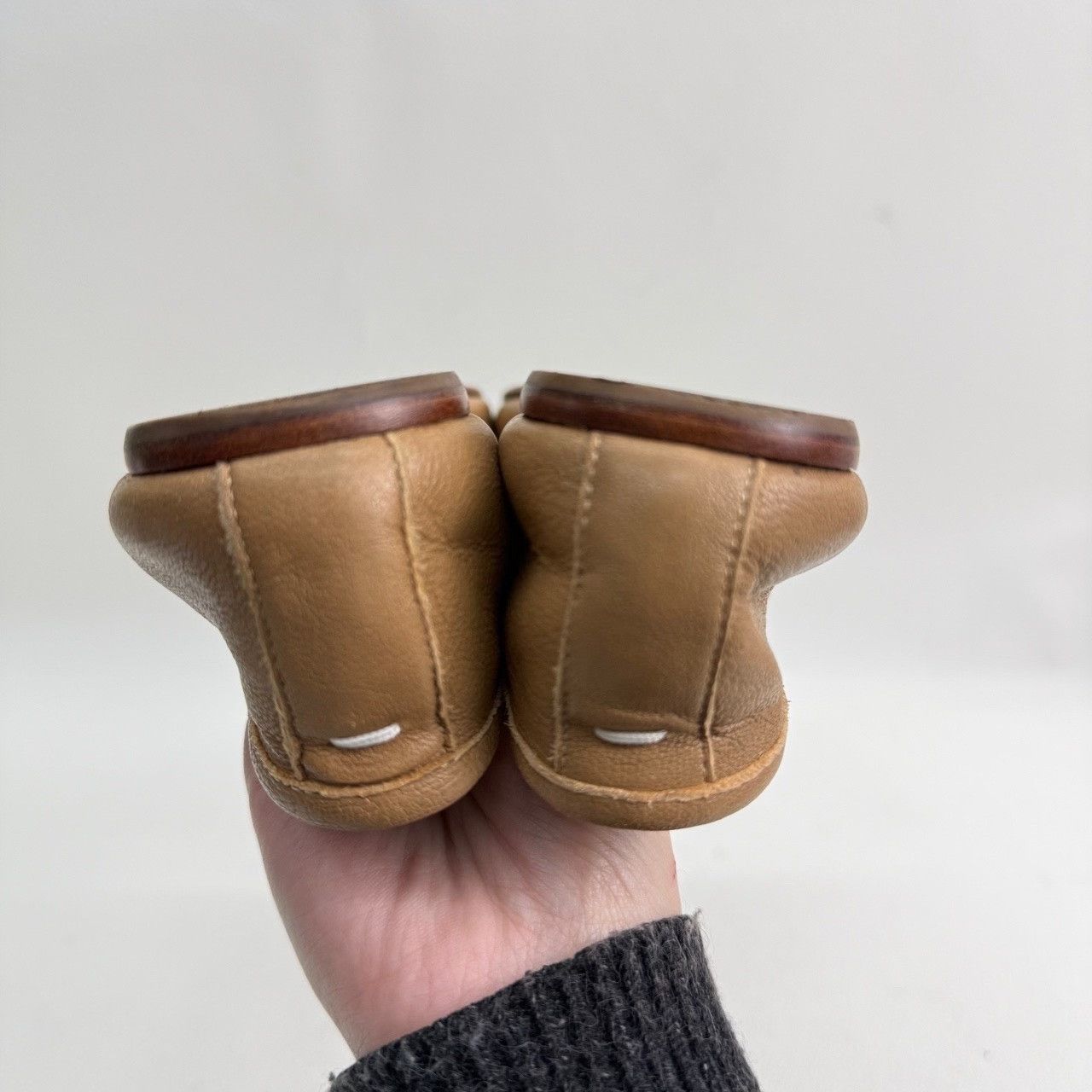 Maison Margiela Maison Margiela Leather Beige Lowtop Sneakers us_6 Women Size US 6 / IT 36 - 6 Thumbnail