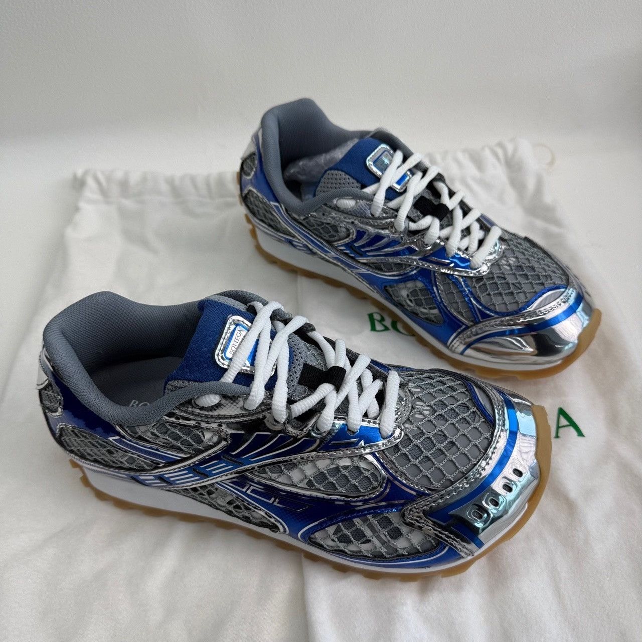 Bottega Veneta Bottega Veneta Multi Lowtop Sneakers us_7 It 37 Women Size US 7 / IT 37 - 3 Thumbnail