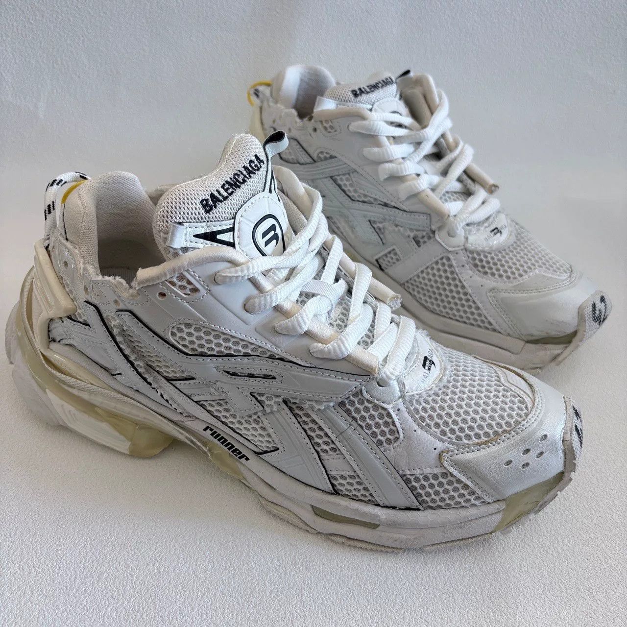 Balenciaga Balenciaga Running White Lowtop Sneakers 9 Men Size US 9 / EU 42 - 3 Thumbnail