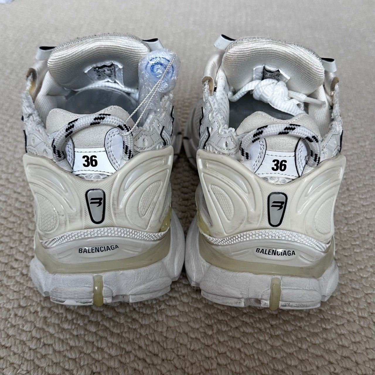 Balenciaga Balenciaga Running White Lowtop Sneakers us_6 Women Size US 6 / IT 36 - 5 Thumbnail