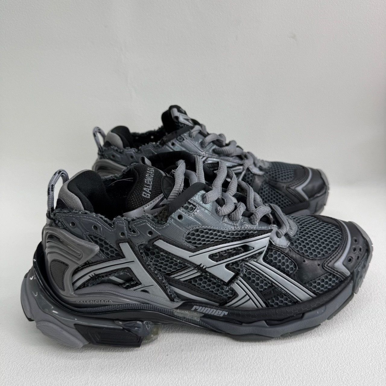 Balenciaga Balenciaga Running Gray Lowtop Sneakers 8.5 Men Size US 8.5 / EU 41-42 - 3 Thumbnail