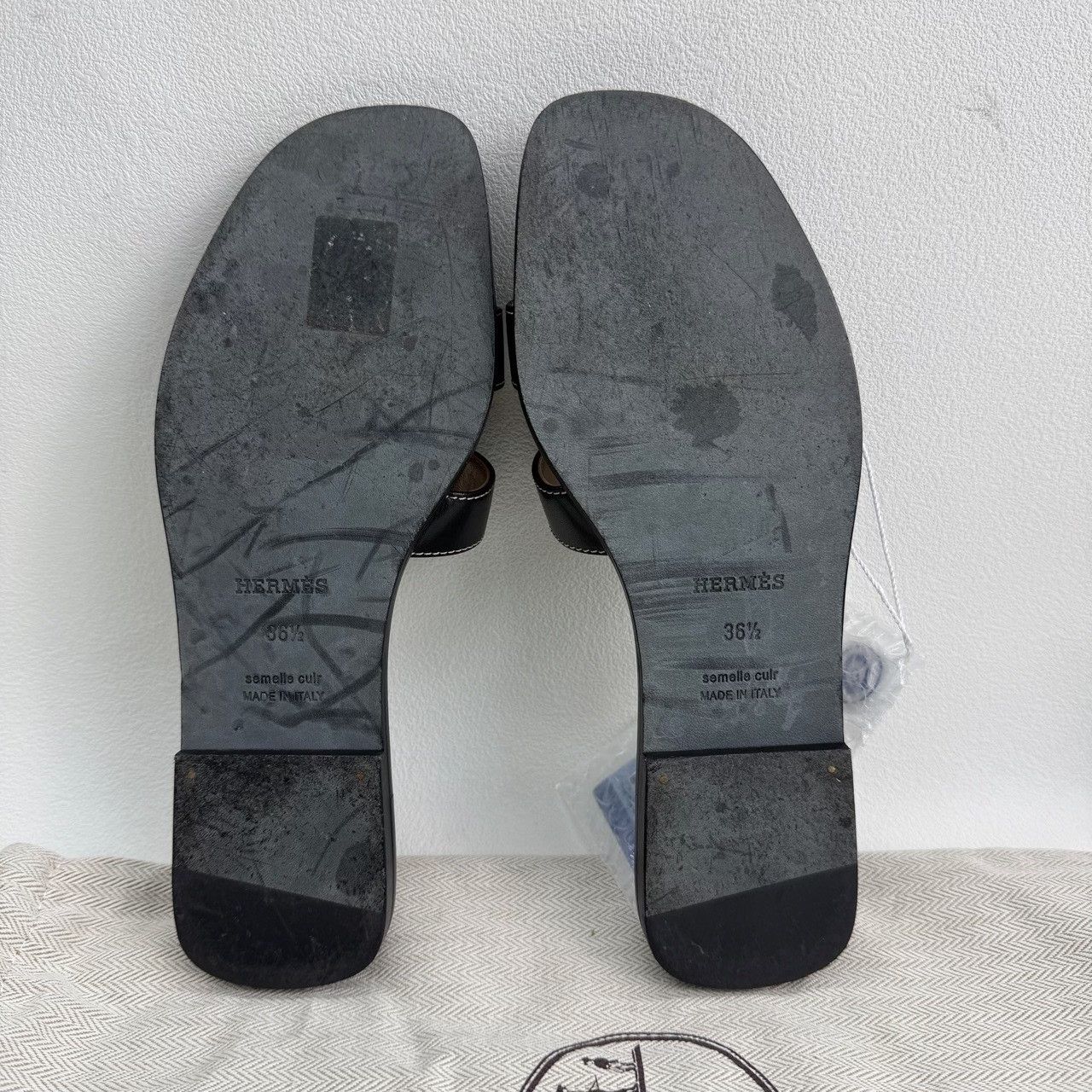 Hermes Hermes Leather Black Sandals us_6 Women Size US 6 / IT 36 - 7 Thumbnail