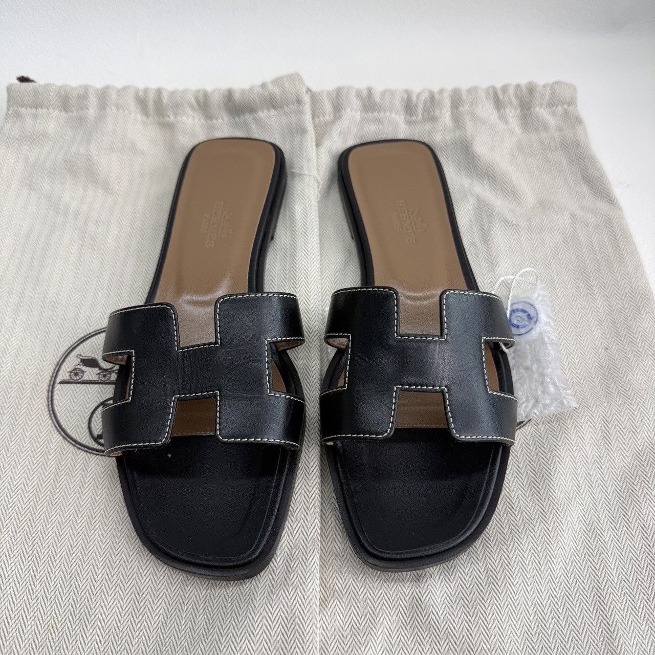 Hermes Hermes Leather Black Sandals us_6 Women Size US 6 / IT 36 - 2 Thumbnail
