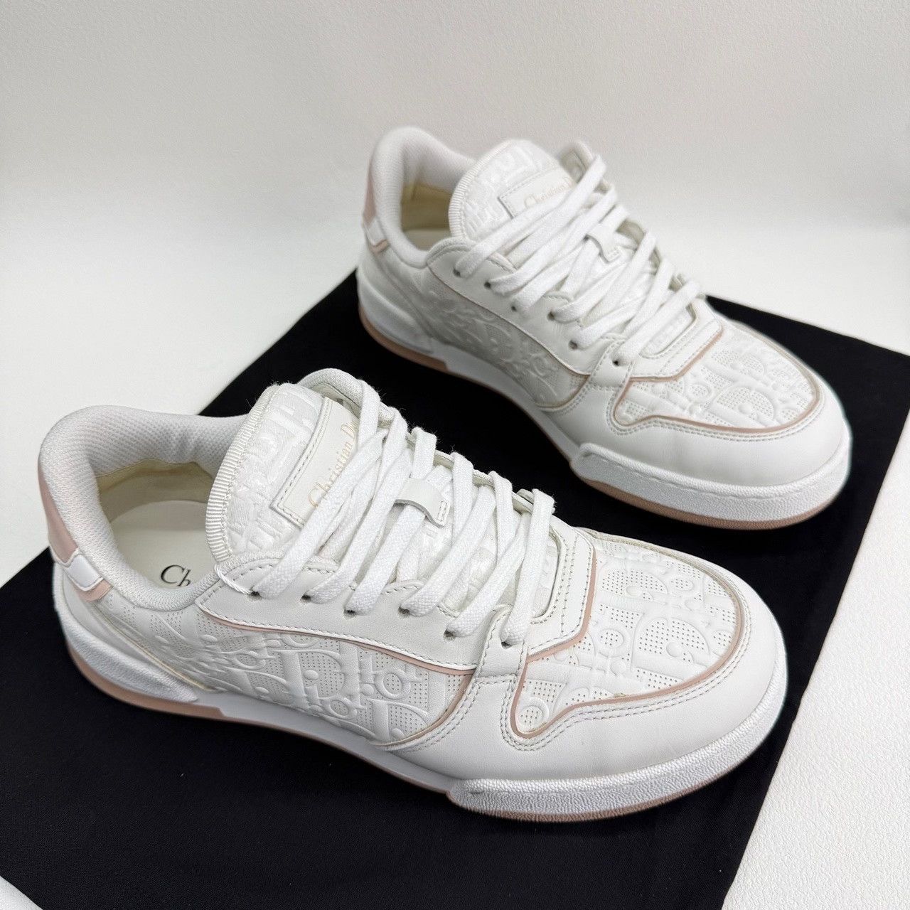 Dior Dior Printed Pink Lowtop Sneakers us_6-5 Women Size US 6.5 / IT 36.5 - 3 Thumbnail