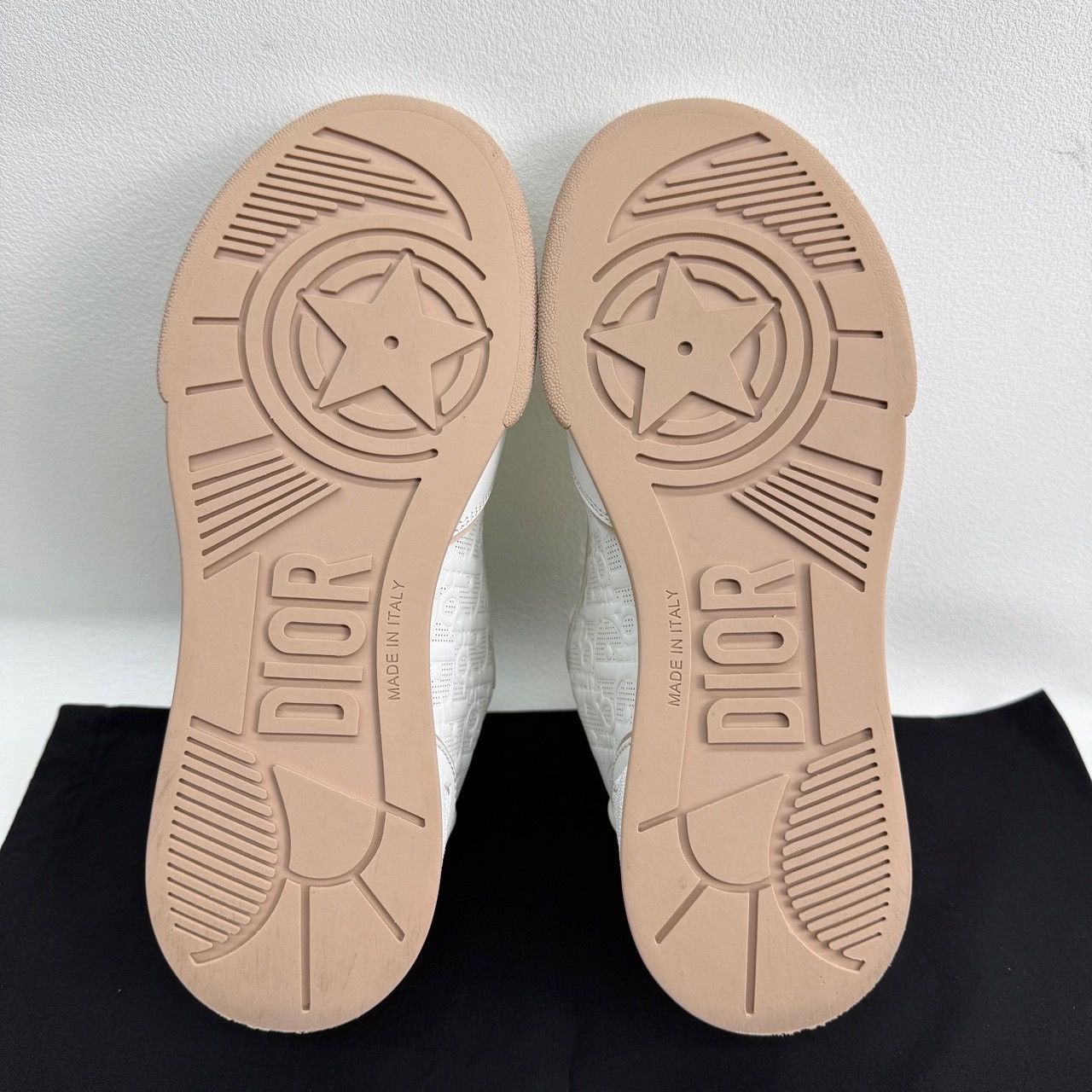 Dior Dior Printed Pink Lowtop Sneakers us_6-5 Women Size US 6.5 / IT 36.5 - 7 Thumbnail