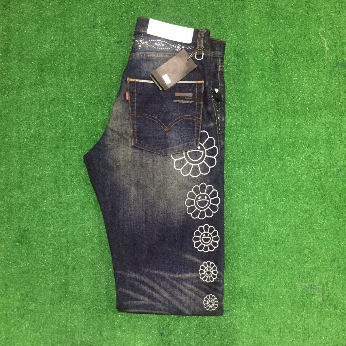 Fragment Design × Levi's Vintage Clothing × Takashi Murakami