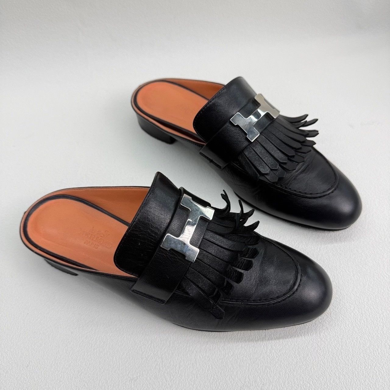 Hermes Hermes Black Sandals us_6 Women Size US 6 / IT 36 - 4 Thumbnail