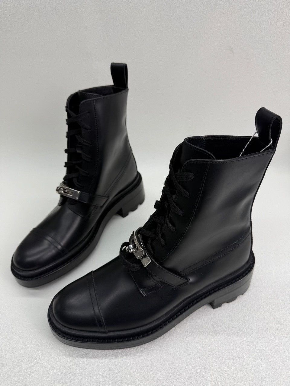 Hermes Hermes Leather Black Boots us_5 Women Size US 5 / IT 35 - 2 Thumbnail