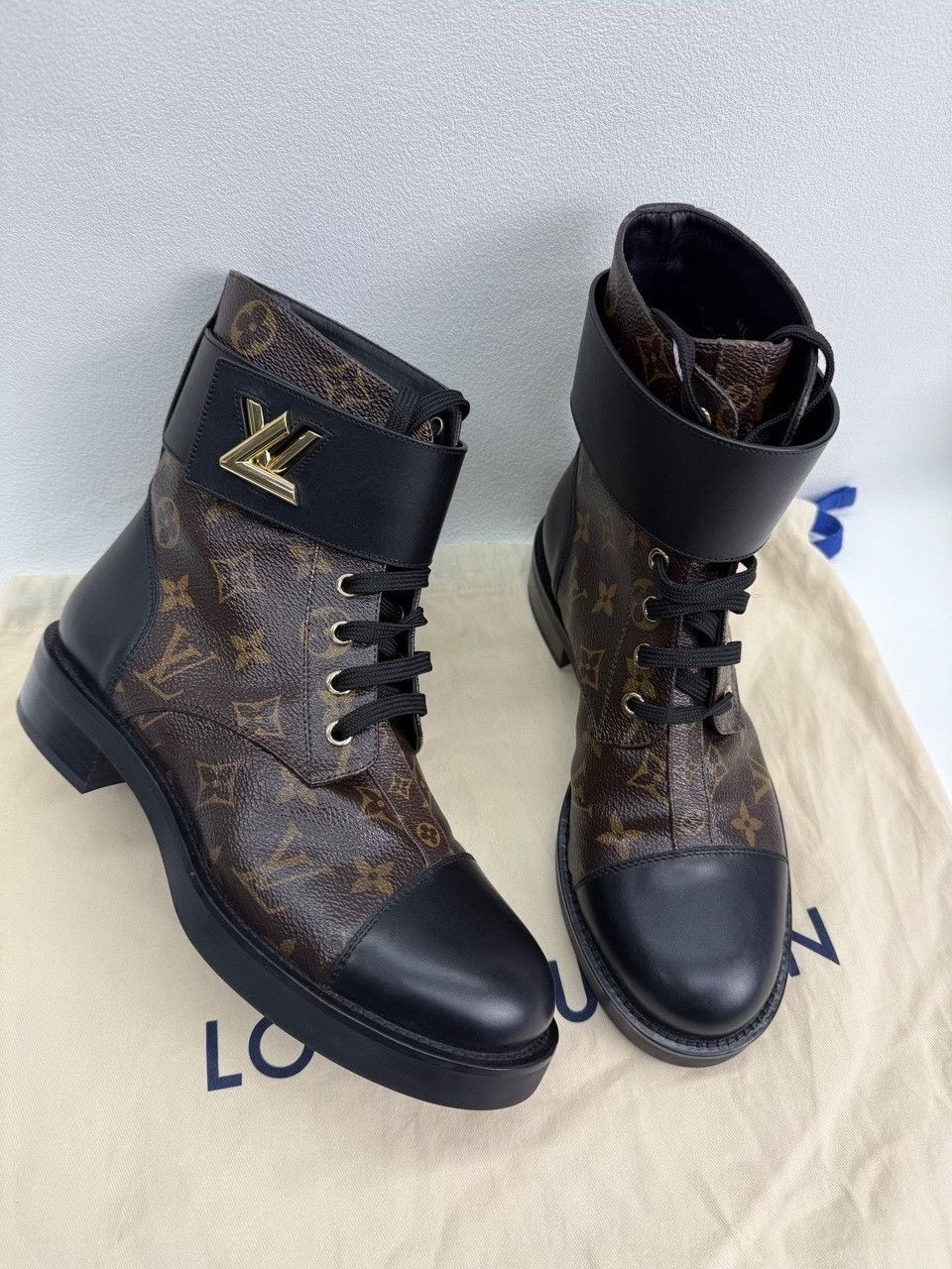 Louis Vuitton Louis Vuitton Brown Boots us_7-5 Women Size US 7.5 / IT 37.5 - 9 Thumbnail
