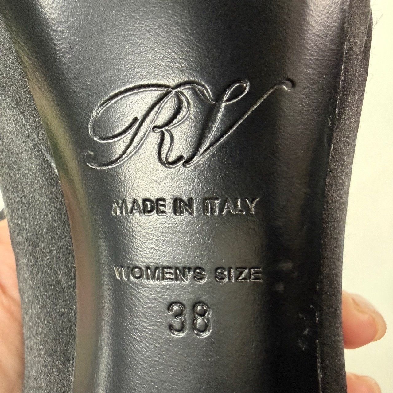 Roger Vivier Roger Vivier Retro Black Lowtop Sneakers us_7-5 Women Size US 7.5 / IT 37.5 - 9 Thumbnail