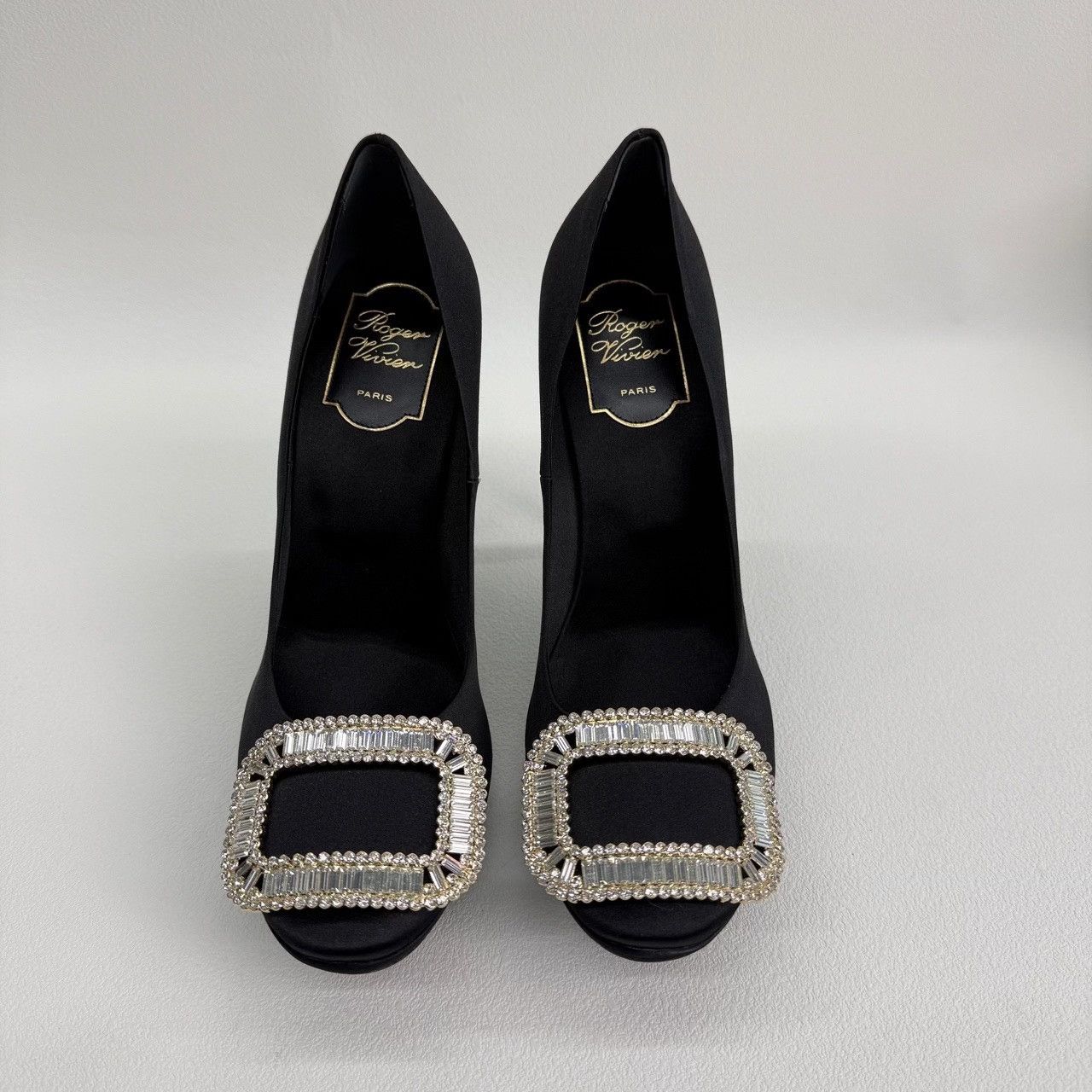 Roger Vivier Roger Vivier Retro Black Lowtop Sneakers us_7-5 Women Size US 7.5 / IT 37.5 - 3 Thumbnail