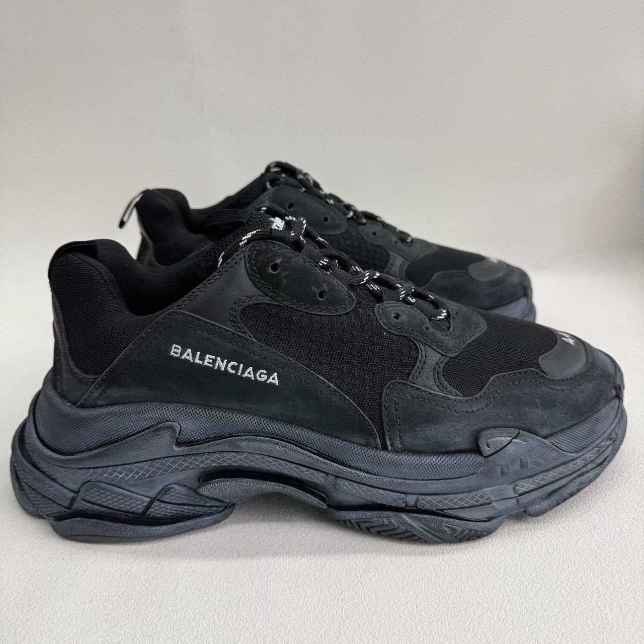 Balenciaga Balenciaga Black Lowtop Sneakers 10 Men Size US 10 / EU 43 - 4 Thumbnail