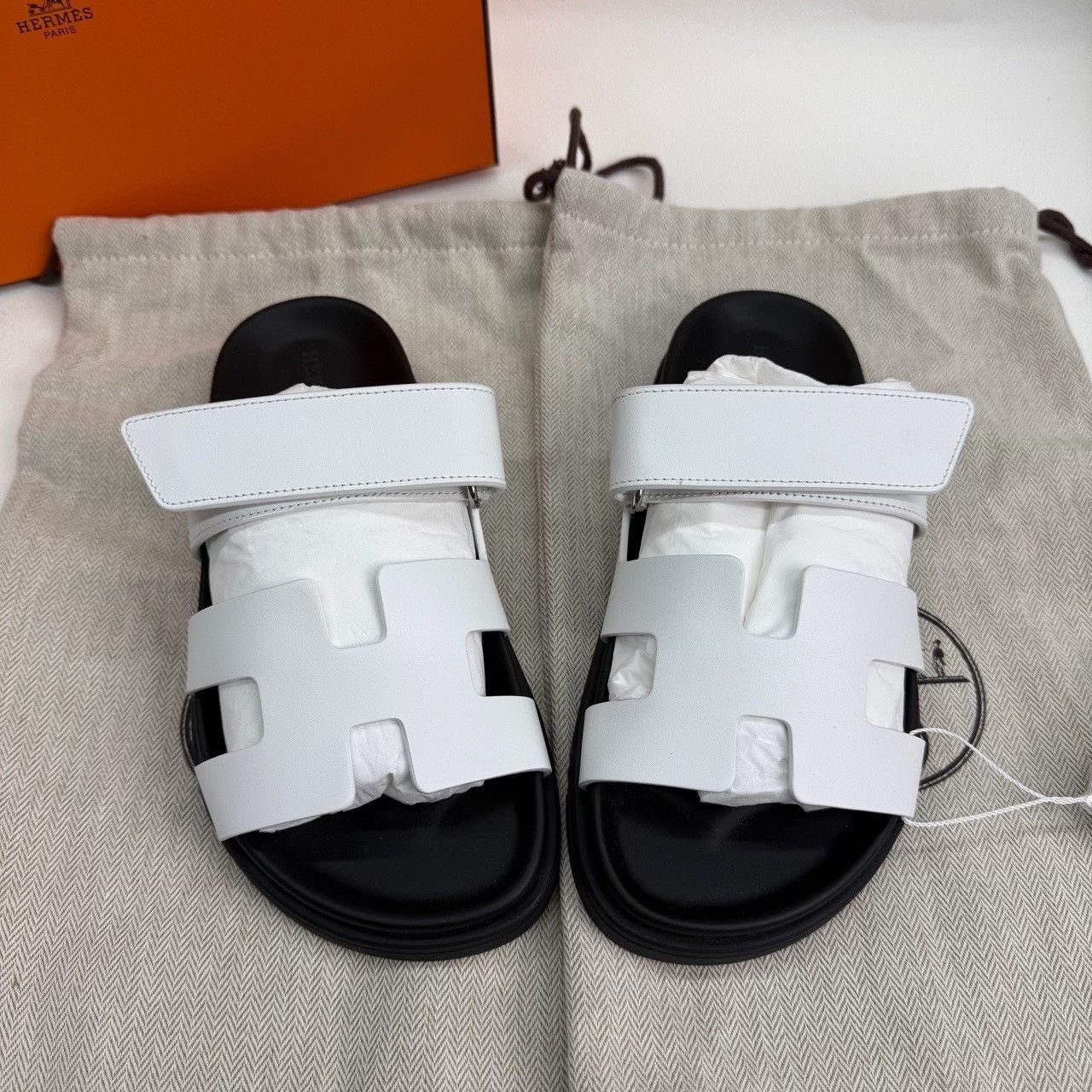 Hermes Hermes White Sandals us_5 Women Size US 5 / IT 35 - 9 Thumbnail