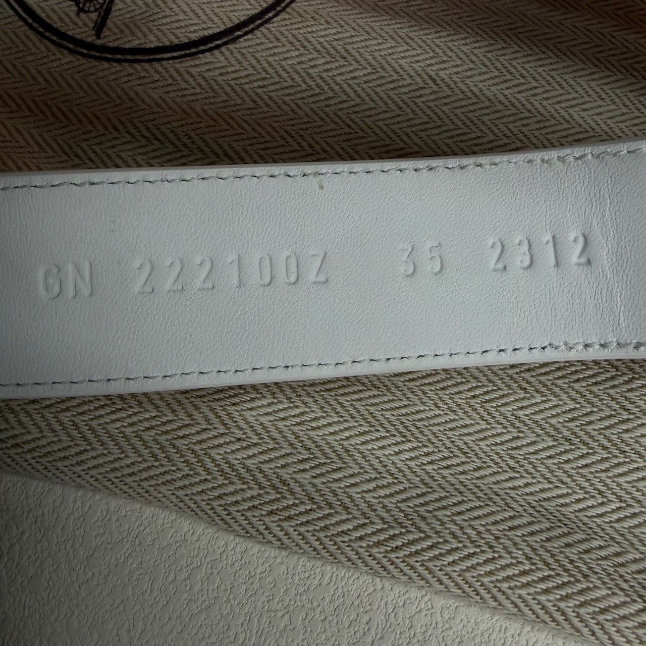 Hermes Hermes White Sandals us_5 Women Size US 5 / IT 35 - 8 Thumbnail