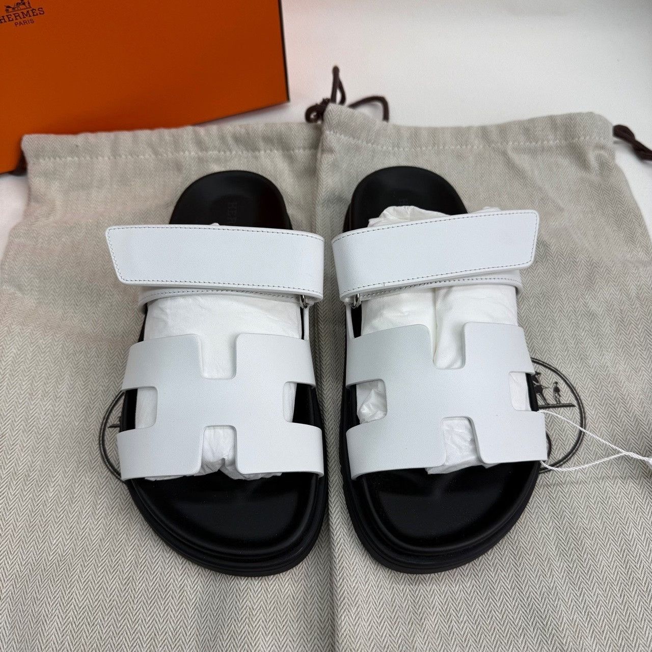 Hermes Hermes White Sandals us_5 Women Size US 5 / IT 35 - 3 Thumbnail