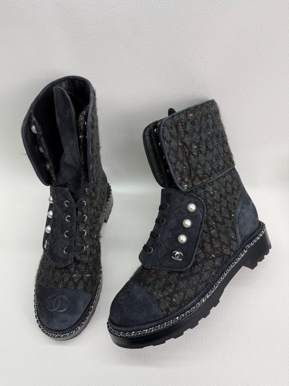 Chanel Chanel Boots us_8-5 Women Size US 8.5 / IT 38.5 - 8 Thumbnail