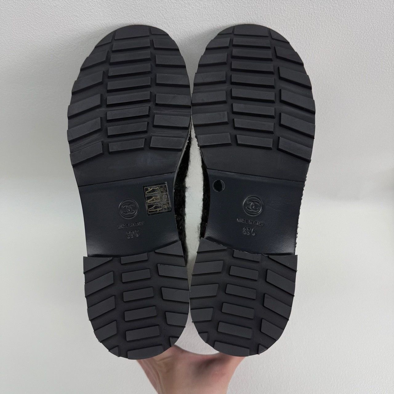 Chanel Chanel Boots us_8-5 Women Size US 8.5 / IT 38.5 - 6 Thumbnail