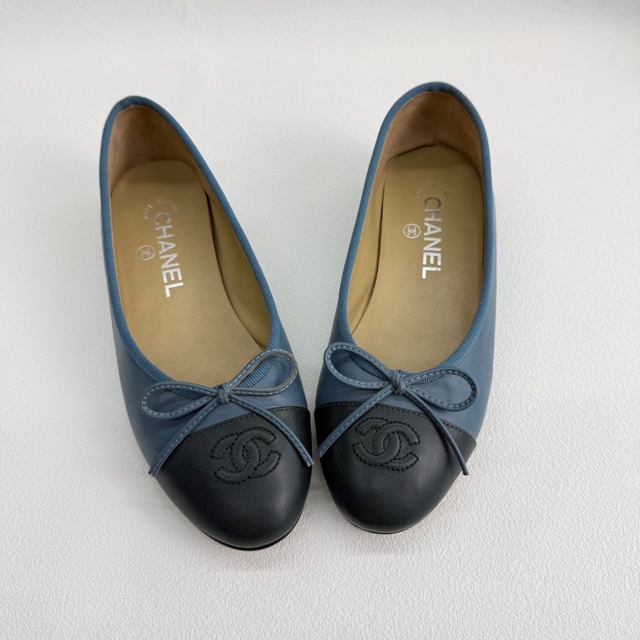 Chanel Chanel Multi Lowtop Sneakers us_6 Women Size US 6 / IT 36 - 9 Thumbnail