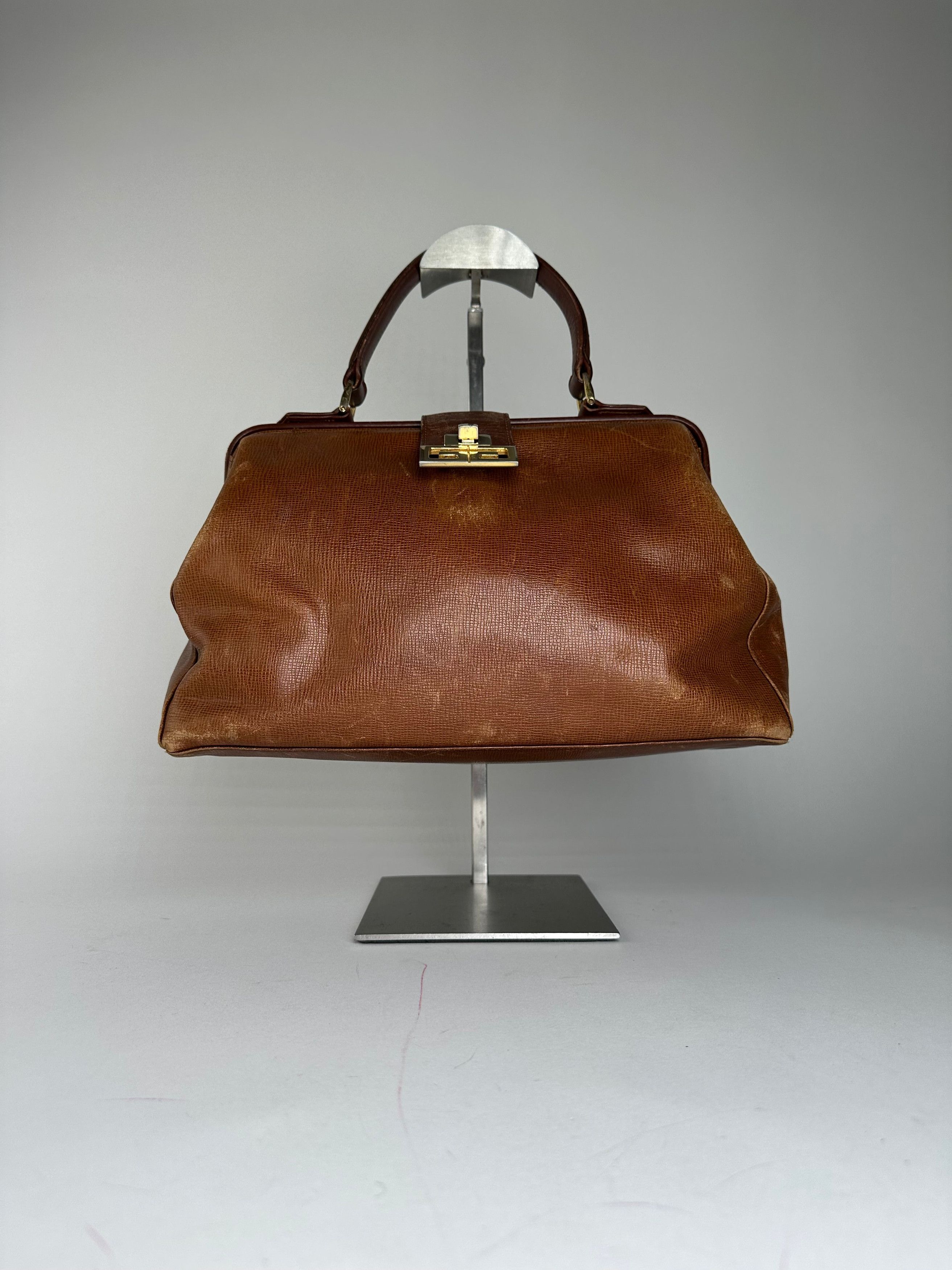 Givenchy Vintage GV3 Leather Handbag Brown Size ONE SIZE - 11 Thumbnail