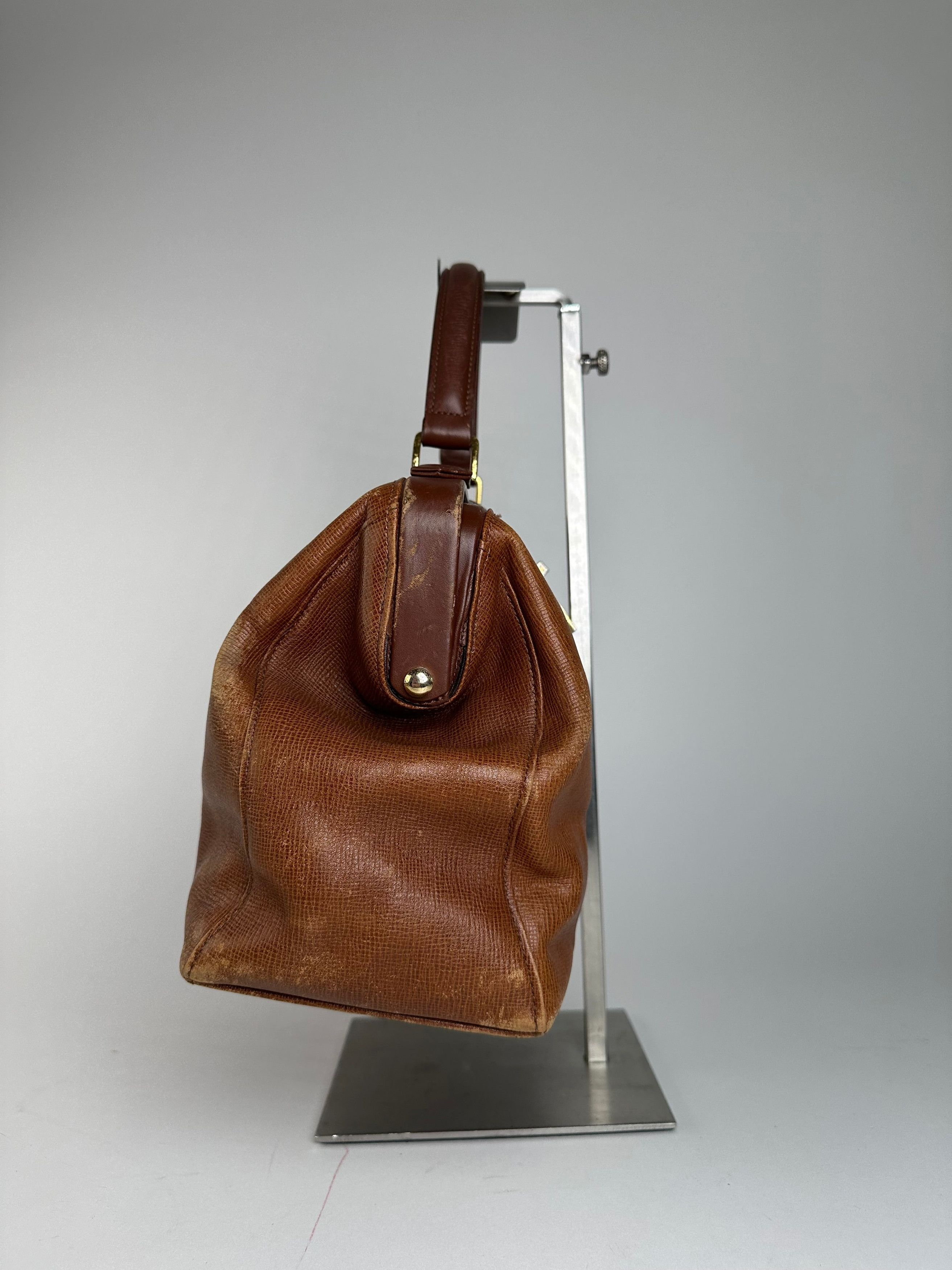 Givenchy Vintage GV3 Leather Handbag Brown Size ONE SIZE - 5 Thumbnail