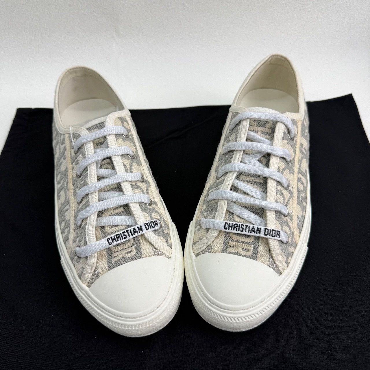 Dior Dior Retro Gray Lowtop Sneakers us_7-5 Women Size US 7.5 / IT 37.5 - 9 Thumbnail