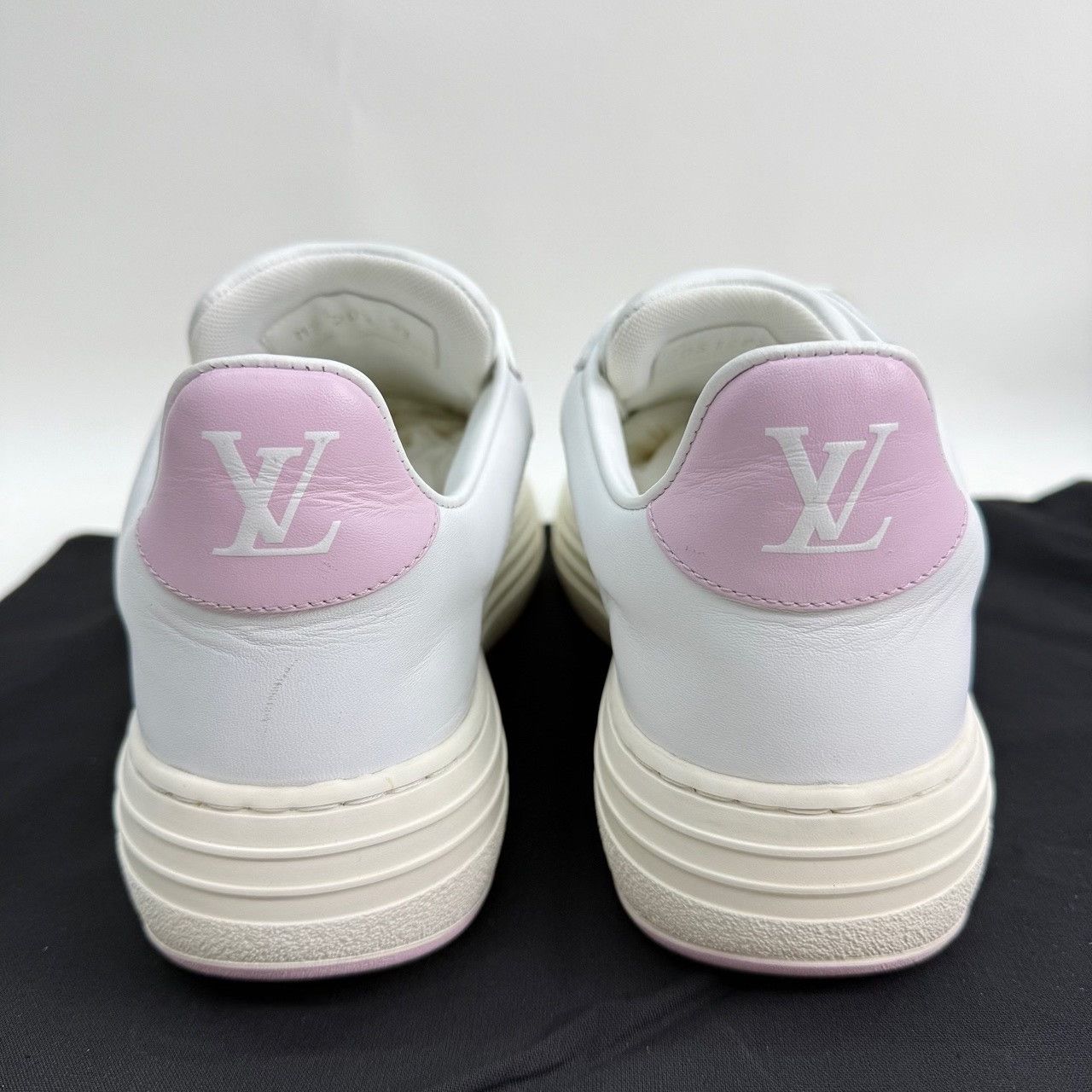 Louis Vuitton Louis Vuitton Leather Pink Lowtop Sneakers us_6-5 Women Size US 6.5 / IT 36.5 - 5 Thumbnail