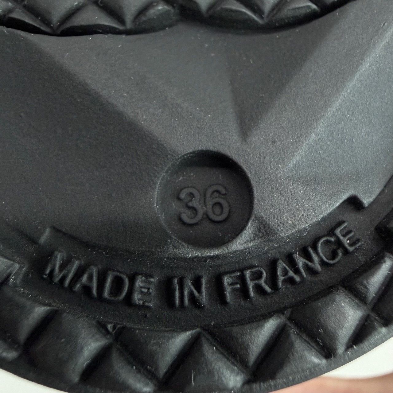Chanel Chanel Red Lowtop Sneakers us_6 Women Size US 6 / IT 36 - 8 Thumbnail