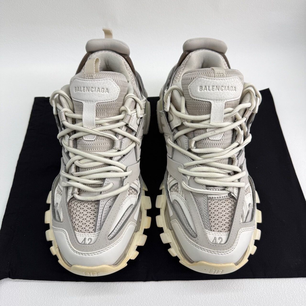 Balenciaga Balenciaga Brown Lowtop Sneakers 9 Men Size US 9 / EU 42 - 2 Thumbnail