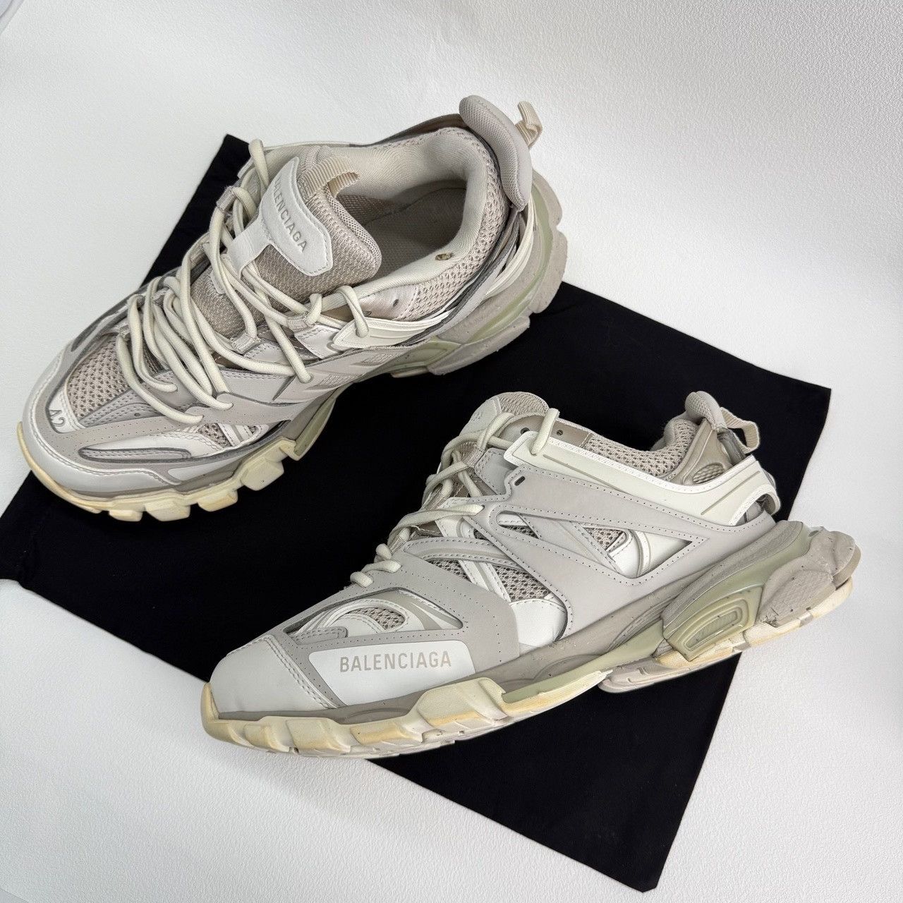 Balenciaga Balenciaga Brown Lowtop Sneakers 9 Men Size US 9 / EU 42 - 8 Thumbnail
