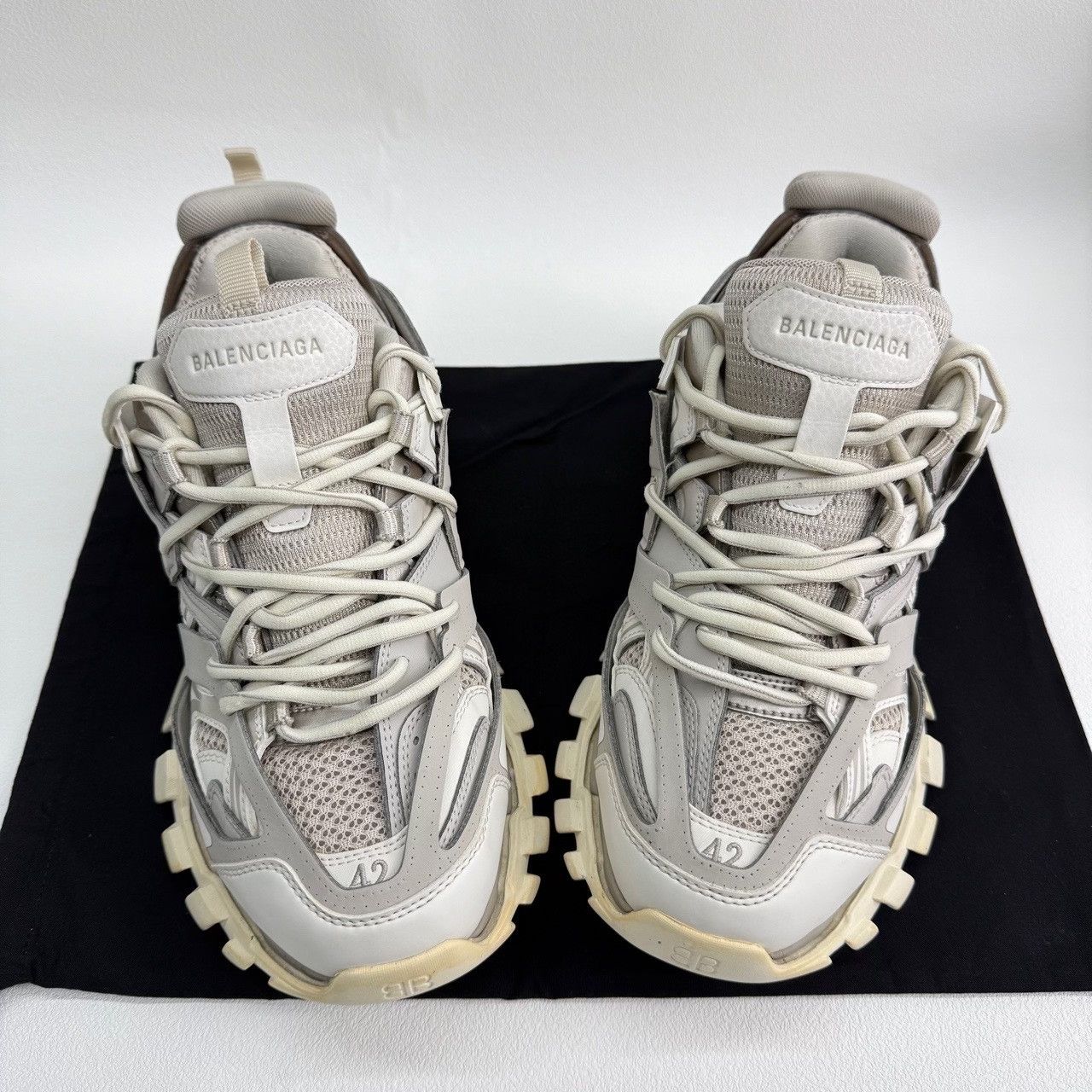 Balenciaga Balenciaga Brown Lowtop Sneakers 9 Men Size US 9 / EU 42 - 9 Thumbnail