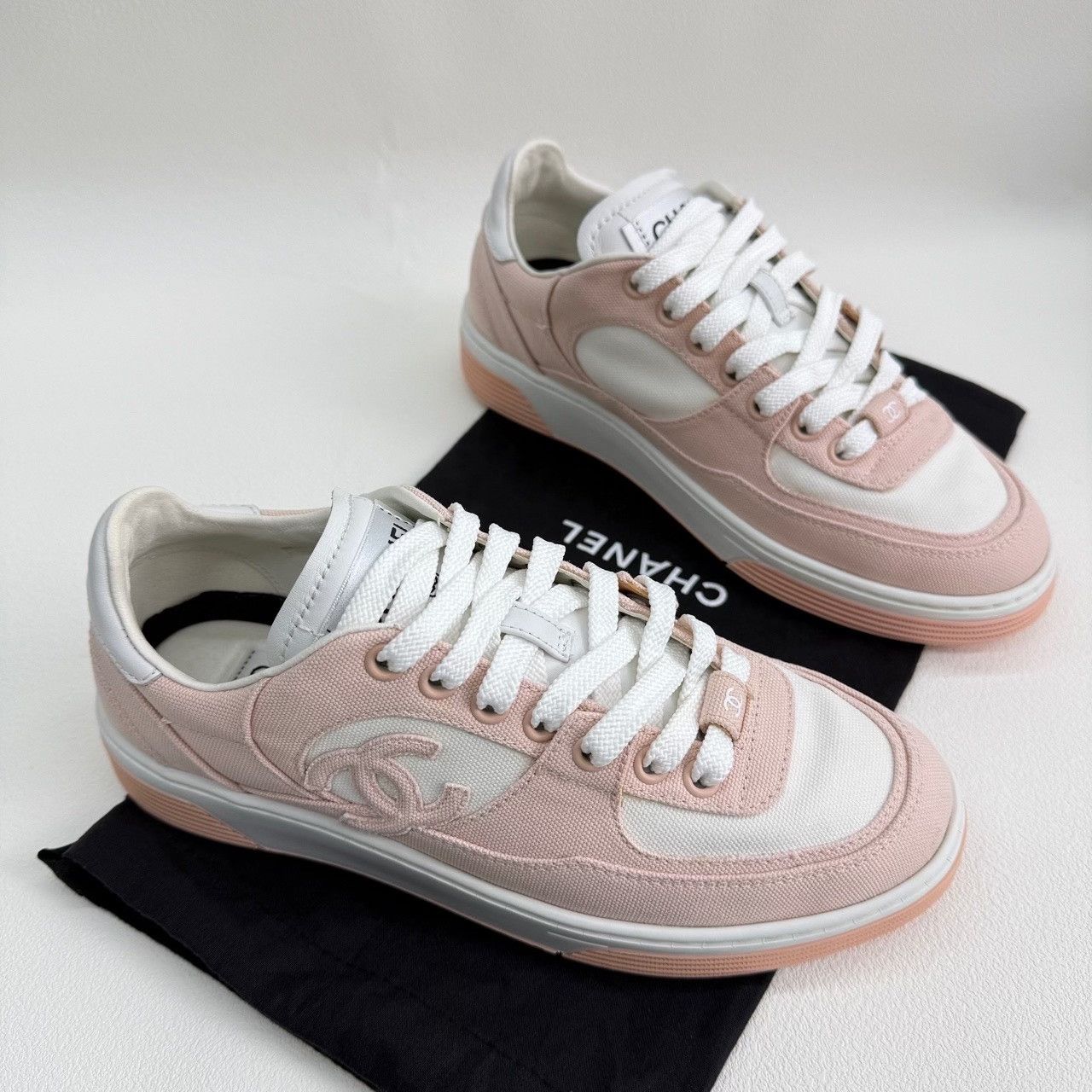 Chanel Chanel Pink Lowtop Sneakers us_6 Women Size US 6 / IT 36 - 3 Thumbnail