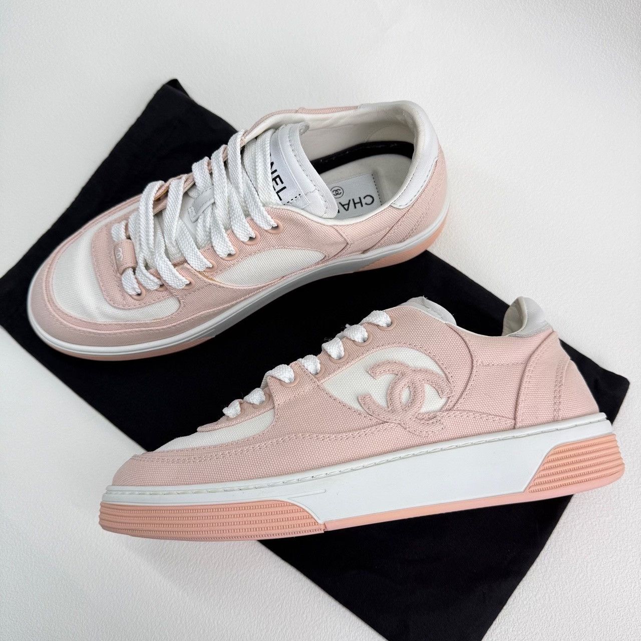 Chanel Chanel Pink Lowtop Sneakers us_6 Women Size US 6 / IT 36 - 7 Thumbnail