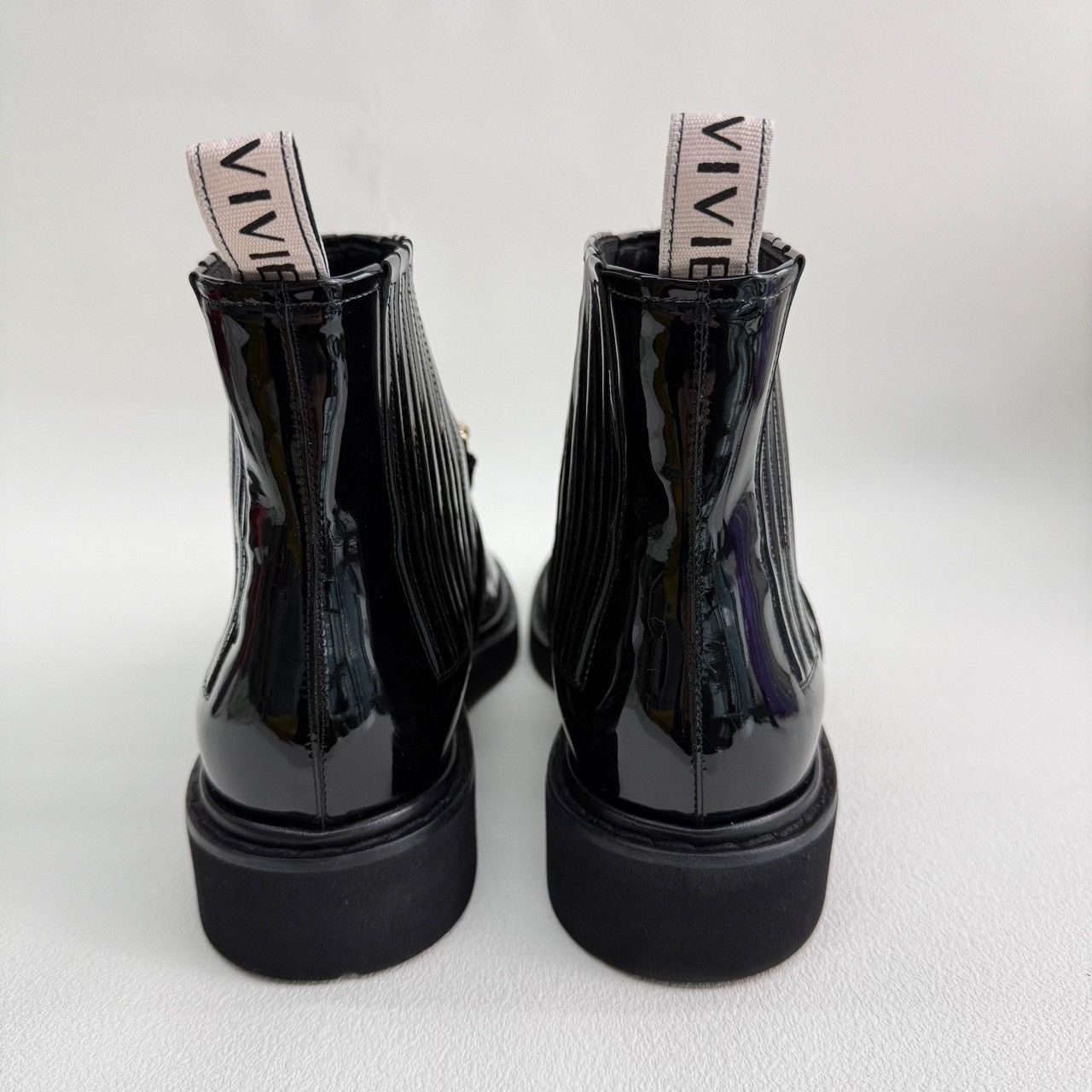 Roger Vivier Roger Vivier Retro Black Boots us_6 Women Size US 6 / IT 36 - 5 Thumbnail